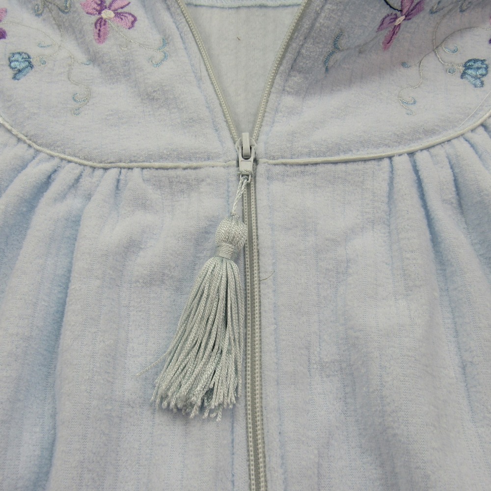 Amanda Paige Blue Floral Embroidered Zip Front Robe Housecoat 1X New - Picture 2 of 8